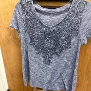 ☀️3/$10☀️ Kim Rogers Heather Blue Paisley Women's Tee small